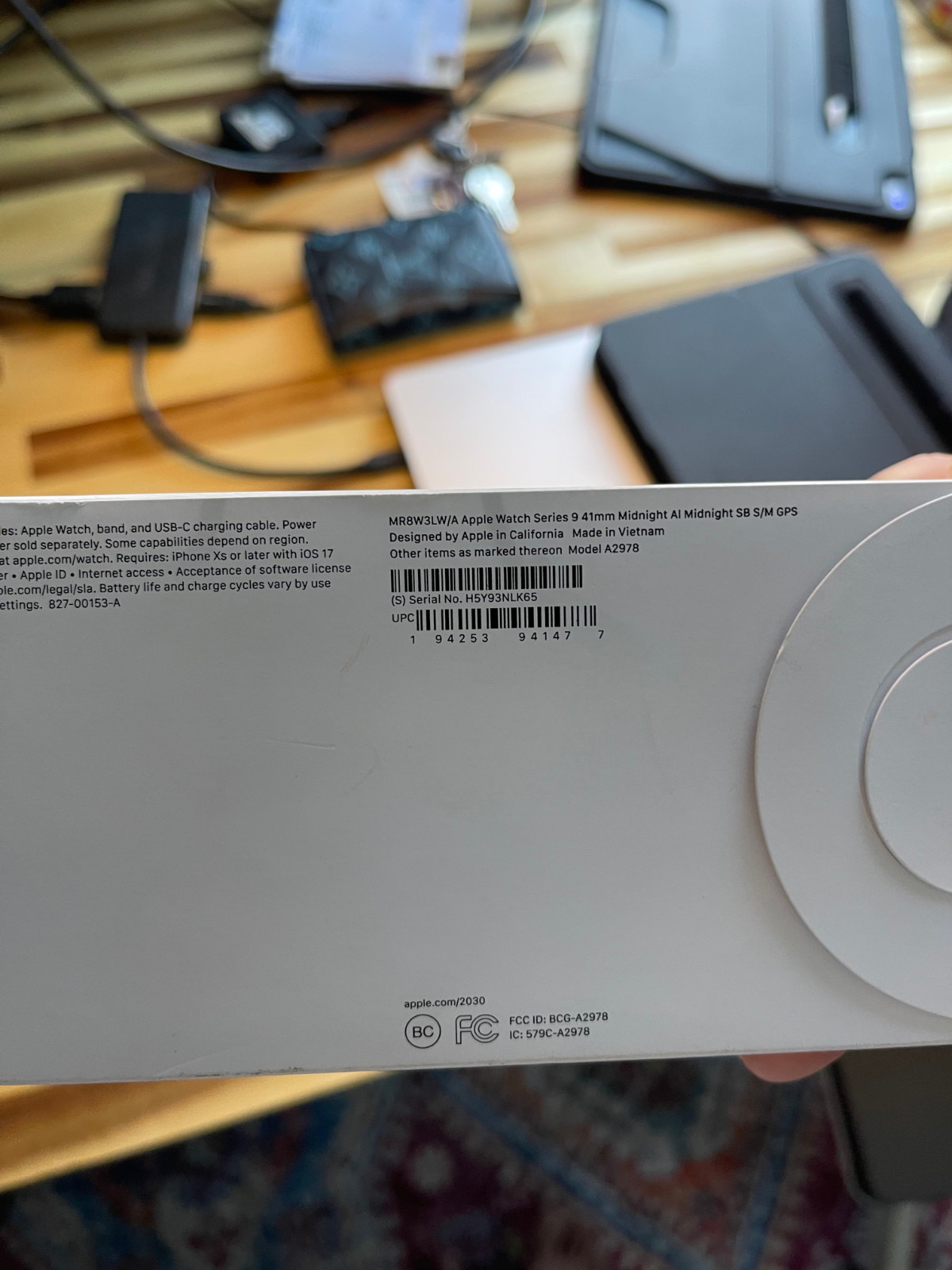 Apple Watch Series 9 41mm Aluminum Case with S/M Sport Band – Midnight (GPS)