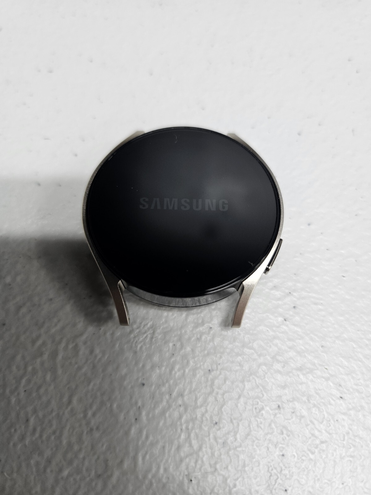 READ DESCRIPTION – Samsung Galaxy Watch 6 40mm LTE R935U Gold – SGW6100