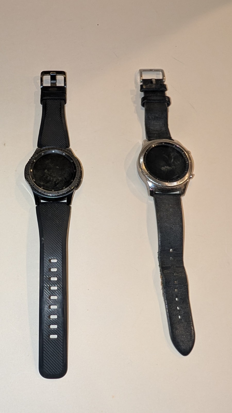 Assorted Samsung Galaxy Watch Gear S3 & S3 Classic See Discription Not Working