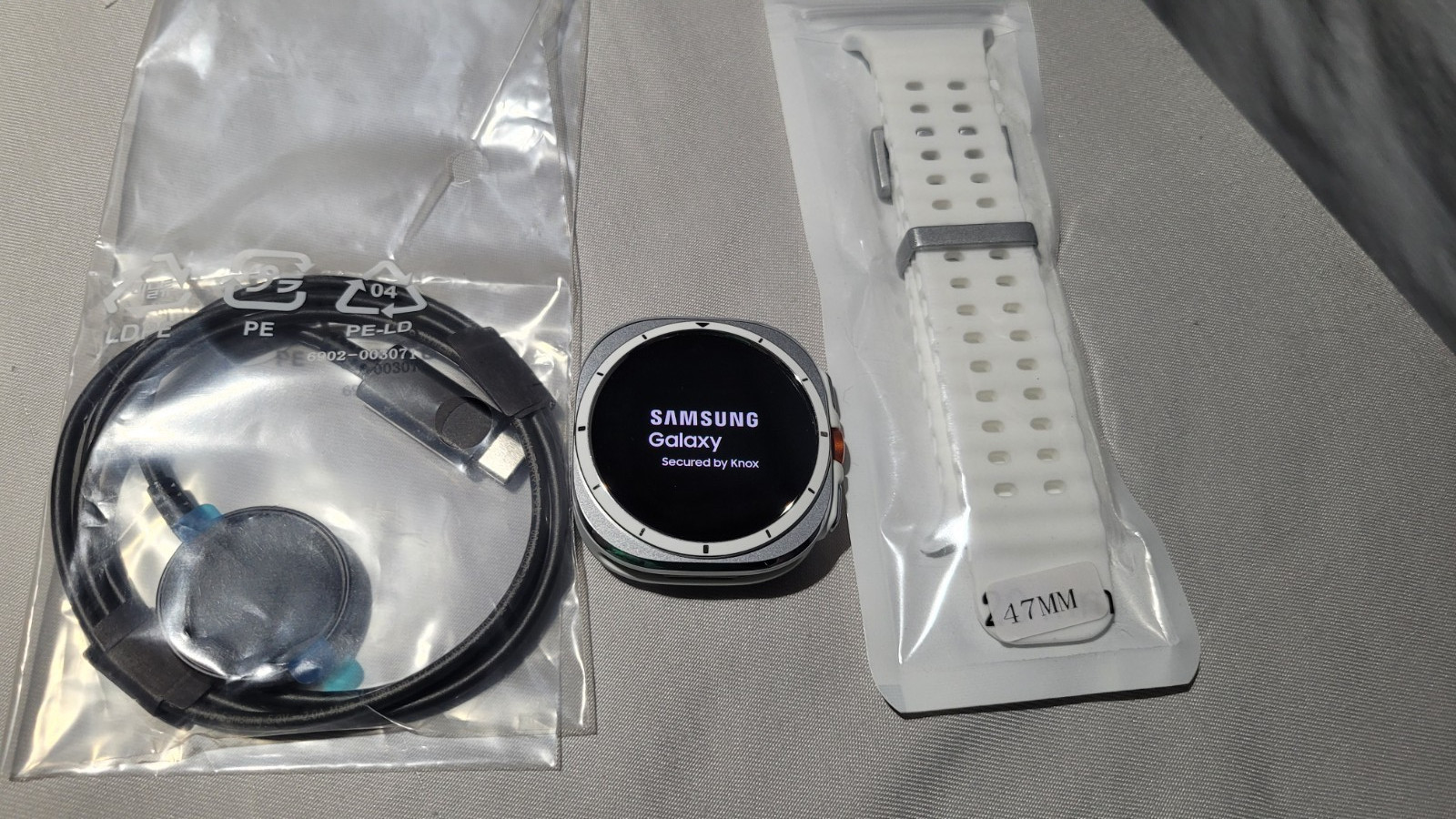 Samsung Galaxy Watch Ultra (LTE) 47MM Titanium Case – White – SM-L705UZWAXAA