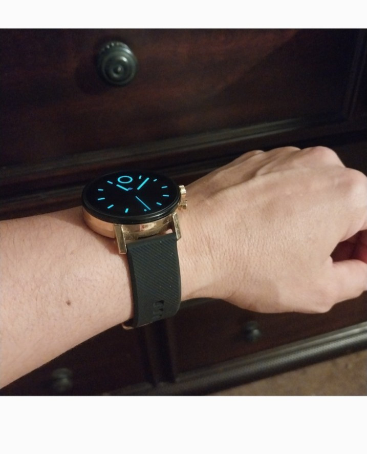 Movado Connect 2.0 Unisex Gold Smartwatch