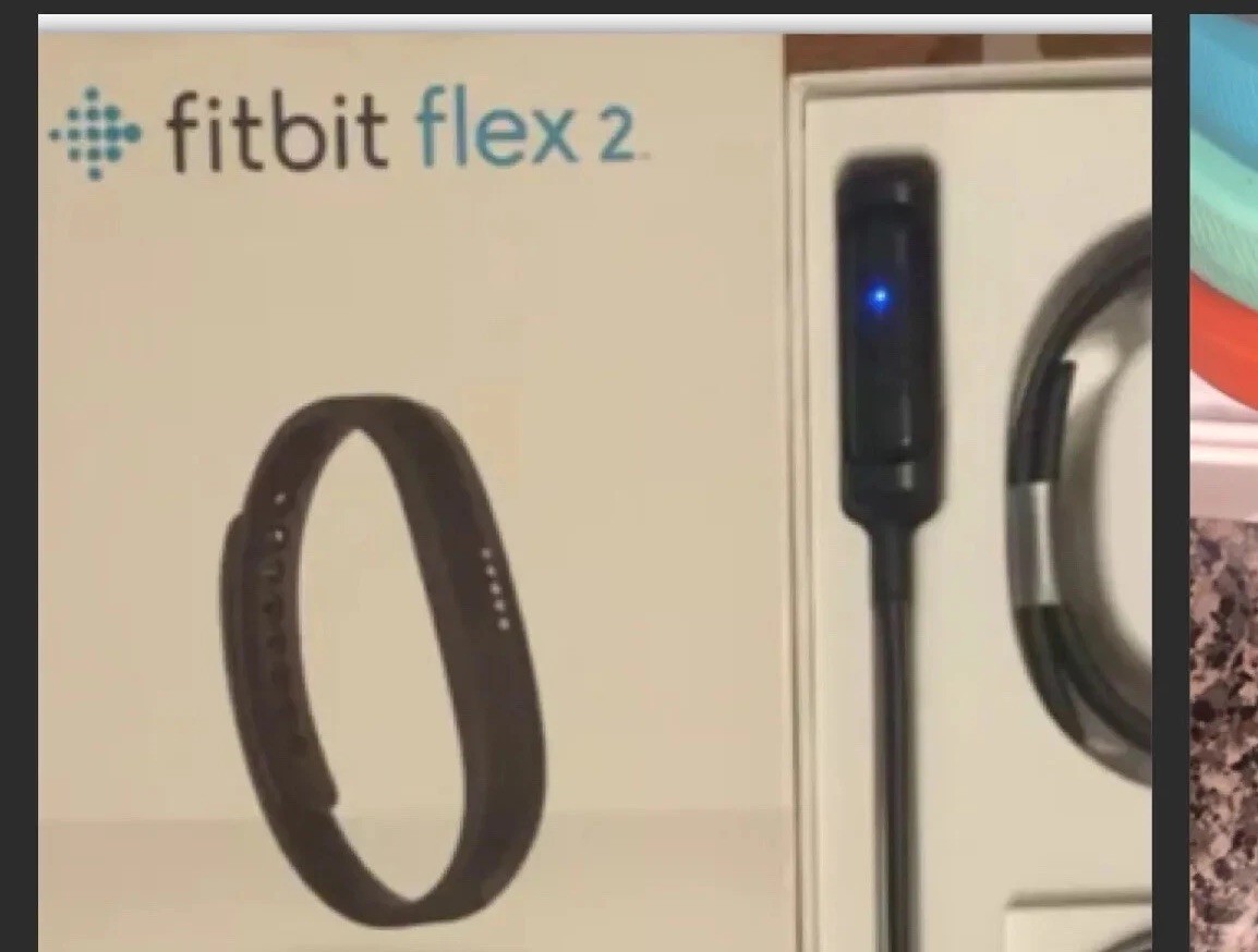 Fitbit Flex 2 Smart Watch Tracker Showrom Model In BOX +Bands & Cord Tested ✅
