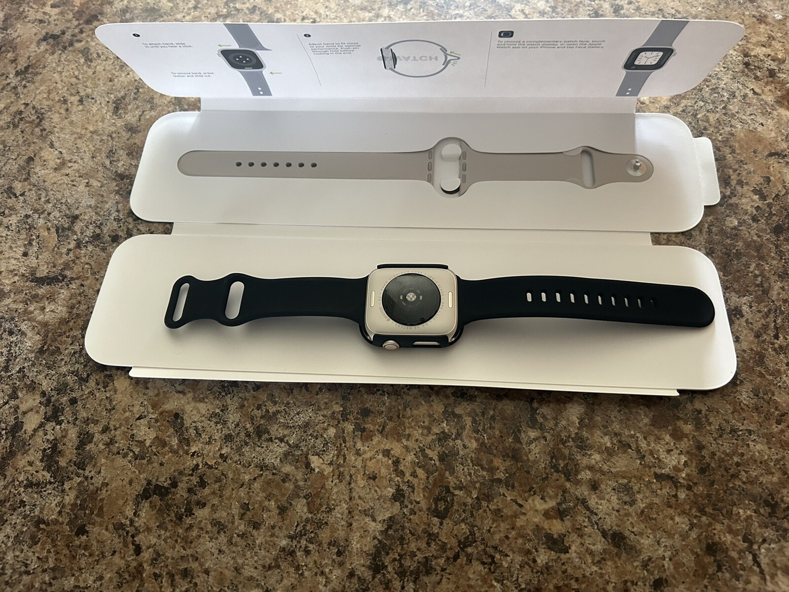 Apple Watch SE 44mm Space Gray Aluminum Case with Black Sport Band – Regular…