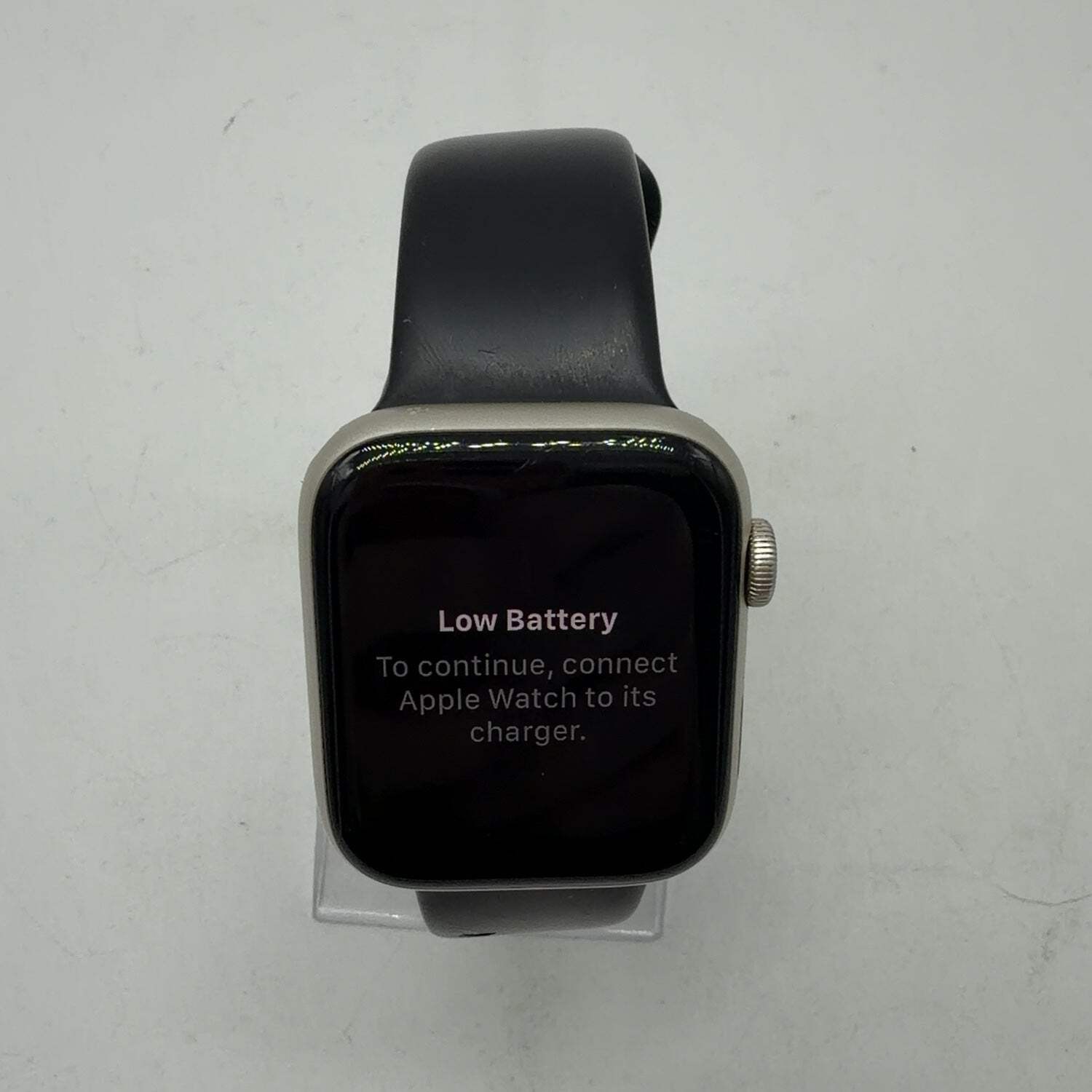 GPS Only Apple Watch SE 2nd Gen 44MM Starlight Aluminum Black Sport Band A2723