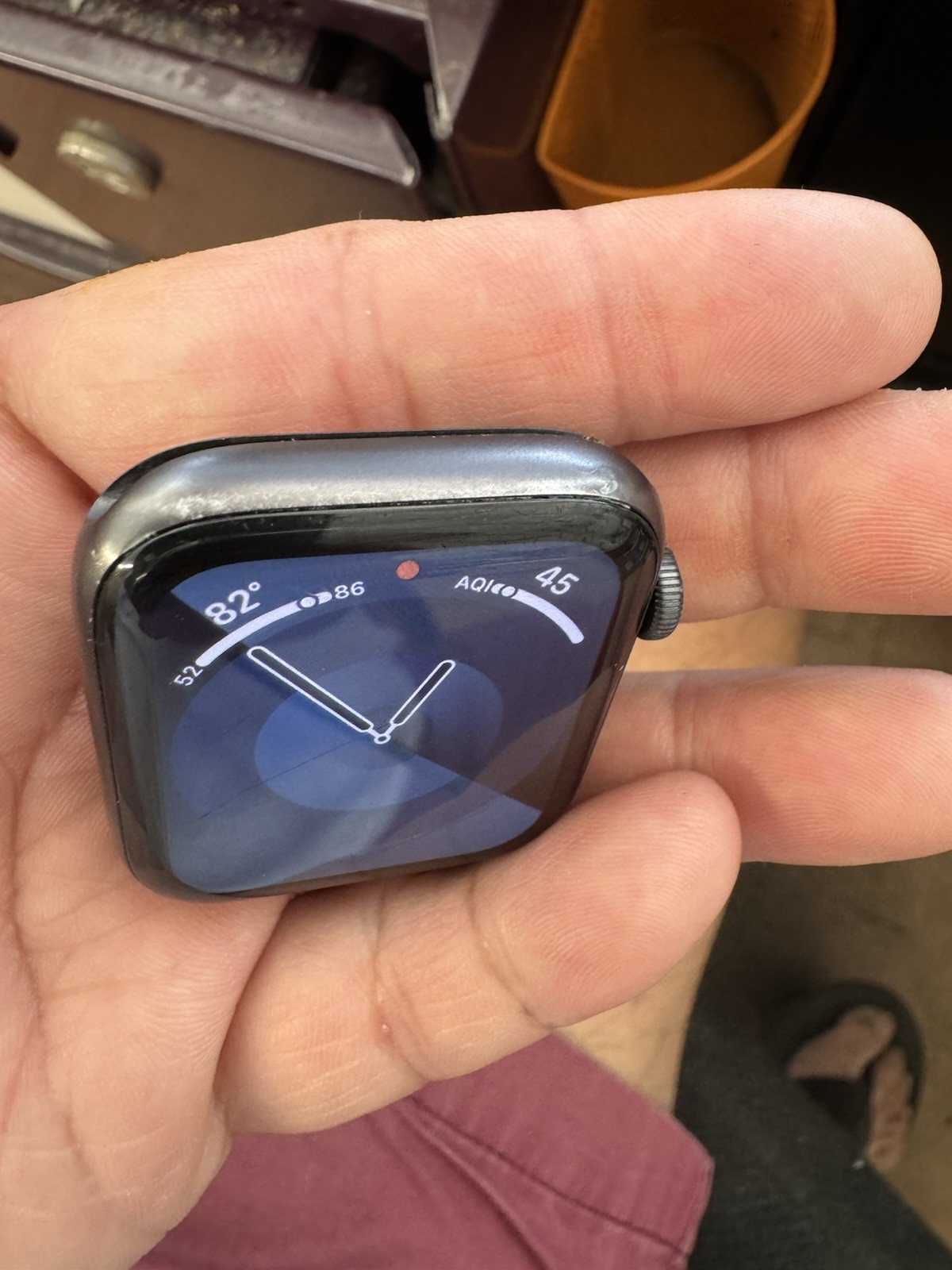 Apple Watch SE 44mm GPS + Cellular Space Gray Aluminum 91% Battery Read Descript