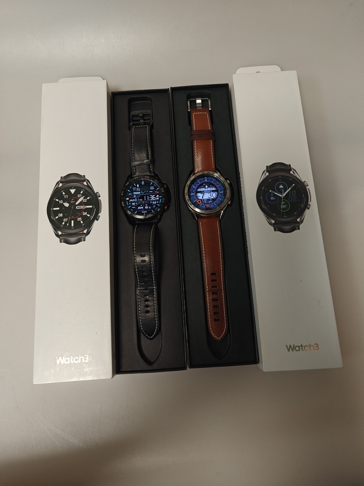 Samsung Galaxy Watch 3 Bluetooth 45mm Stainless Steel & Mystic Black 2 Total