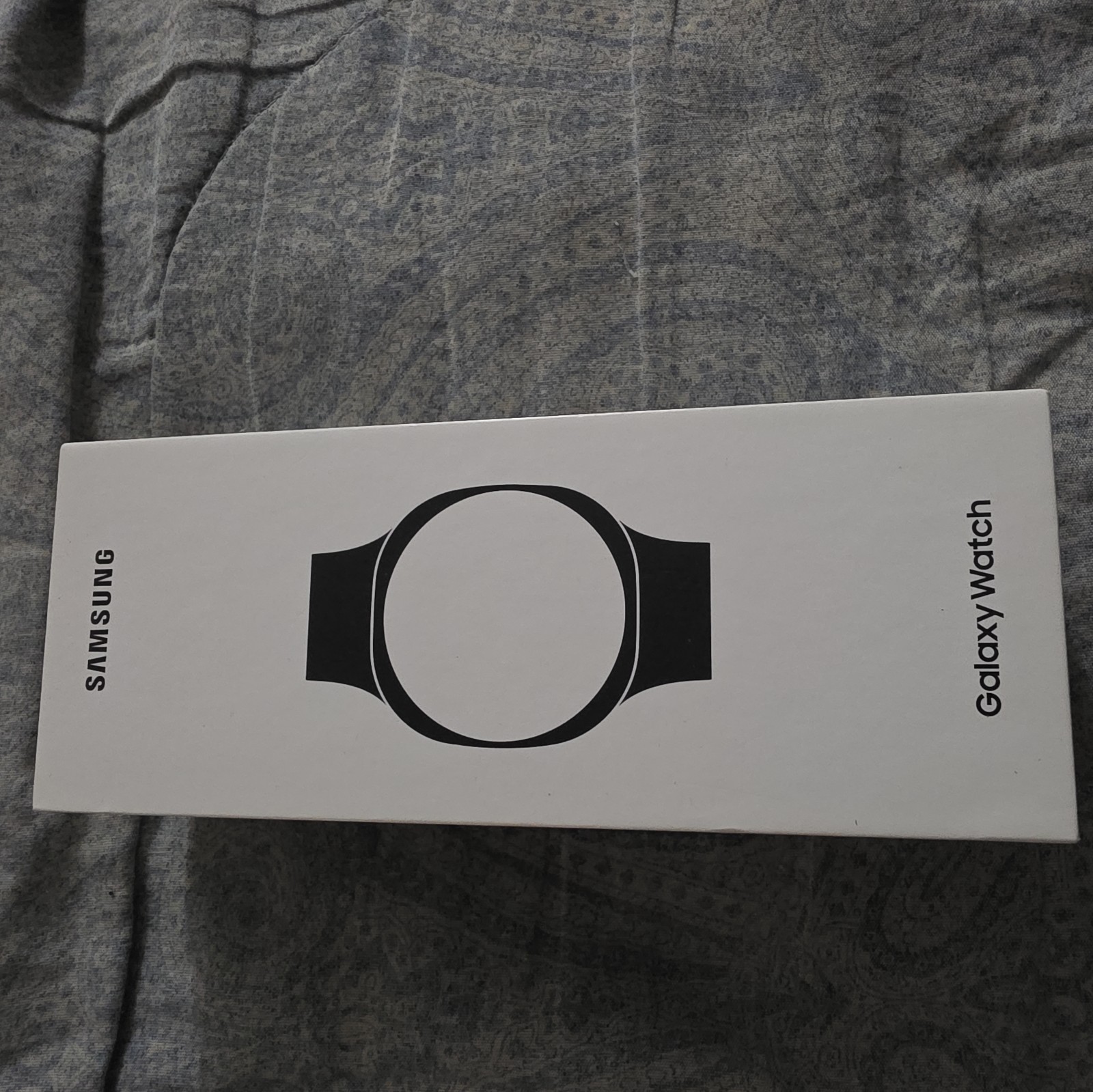 Samsung Galaxy Watch8 Classic Black LTE w/ Athleisure Band M/L Graphite unlocked