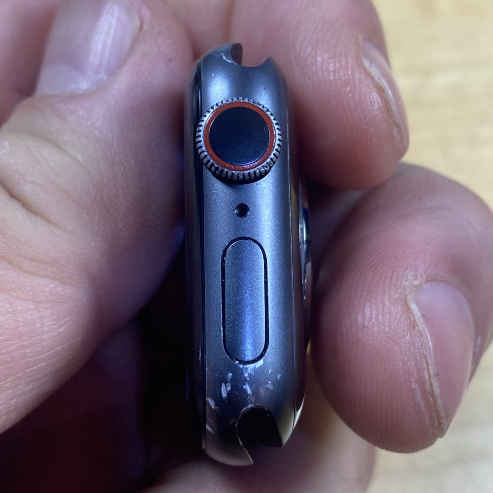 Apple Watch Series 4 / 40MM A1975 Aluminum Space Gray – Fair