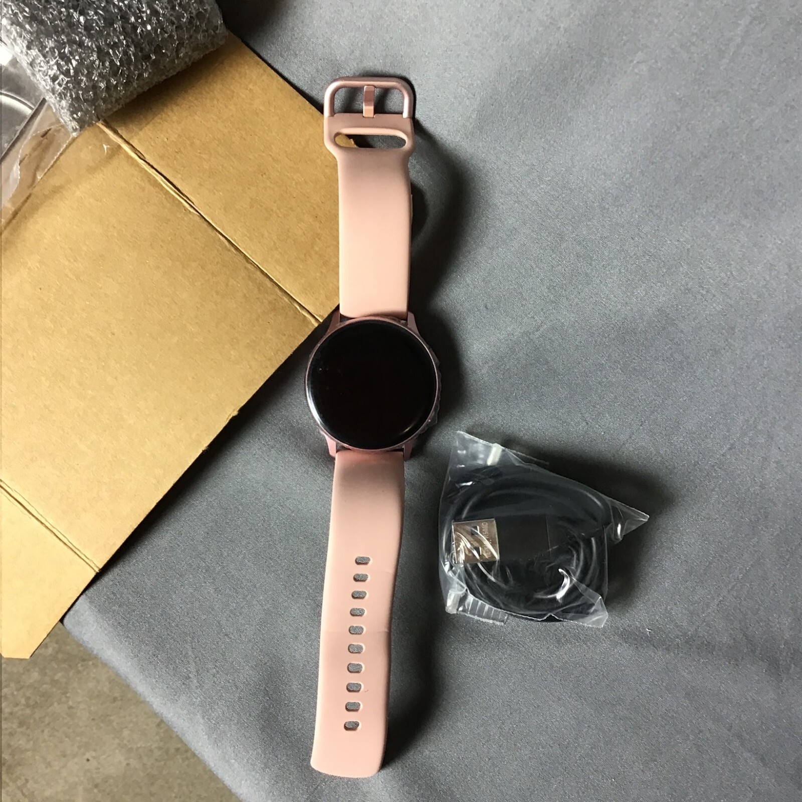 SAMSUNG Galaxy Watch Active 2 (40mm, GPS, Bluetooth) – Pink Gold (US Version)