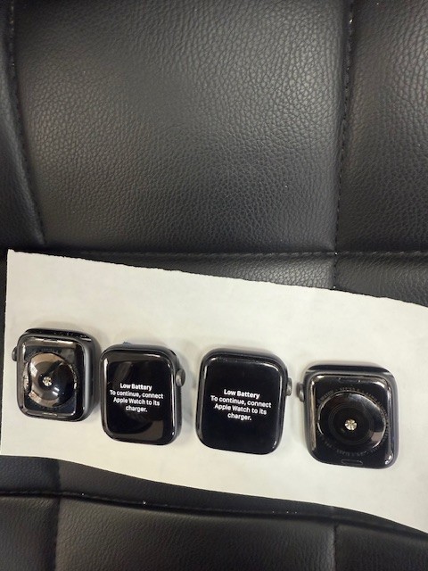 Apple iWatch Series 4 44mm Screen Works But watch Locked for Parts