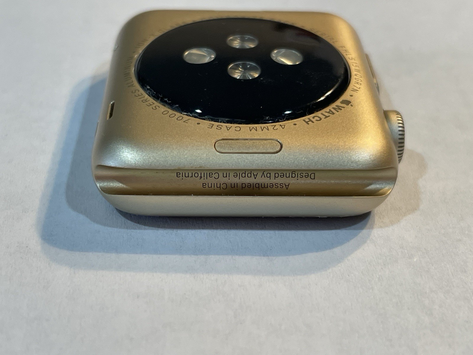 Apple Watch 1st Generation 7000 Series (A1554) 42mm Wi-Fi – Power / Charge Issue