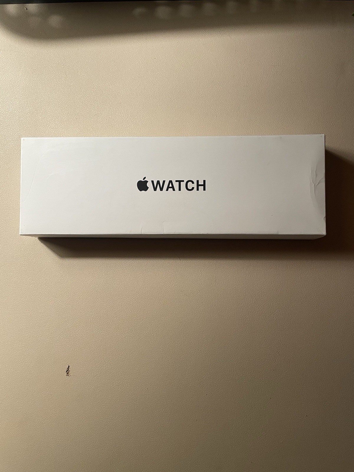 Apple Watch SE 2nd Gen. 40mm Aluminum Case with S/M Sport Band – Starlight (GPS)
