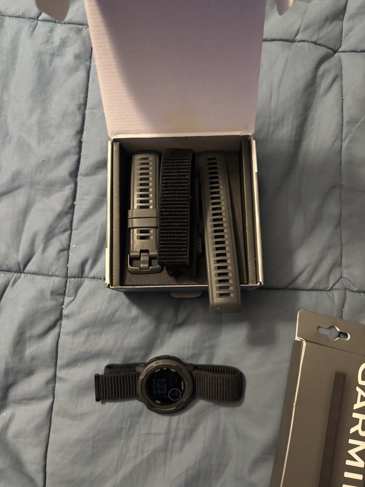 Garmin Instinct 2 Graphite with Garmin ultra fit nylon band