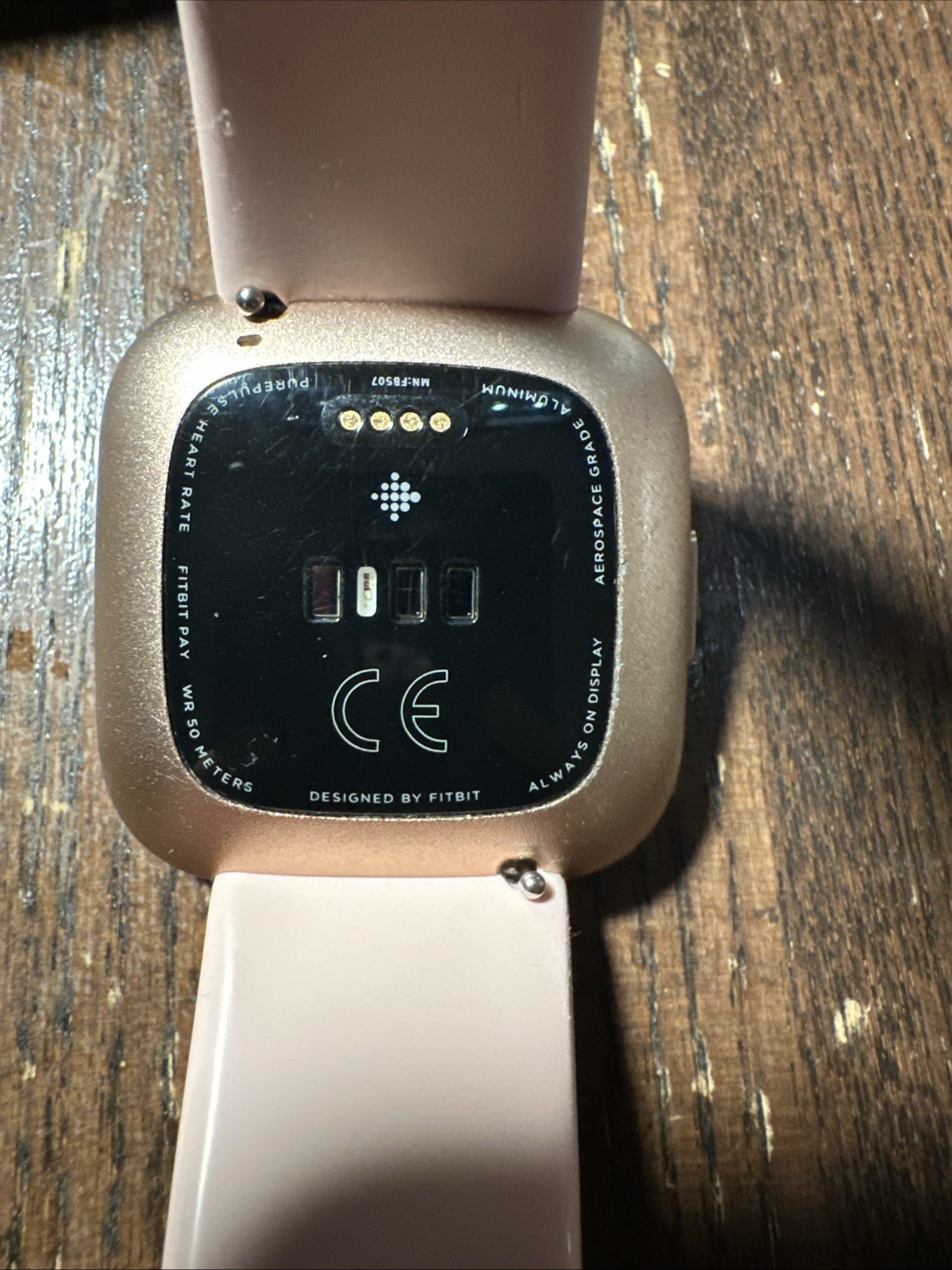 Fitbit Versa 2 – Health & Fitness Smart Watch Copper Rose / Pink Band FB507