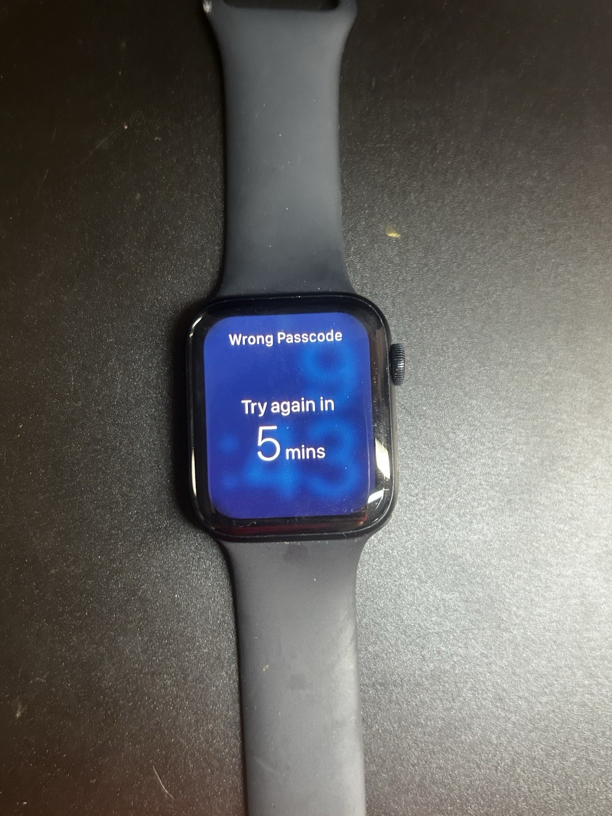 Apple Watch SE 44mm Aluminum LOCKED OUT