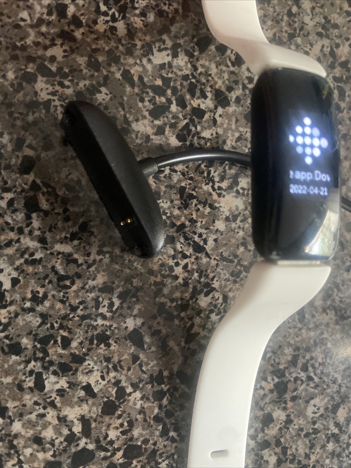 Fitbit Inspire 2 HR Display Mdl +CORD & BAND (band color May Vary)