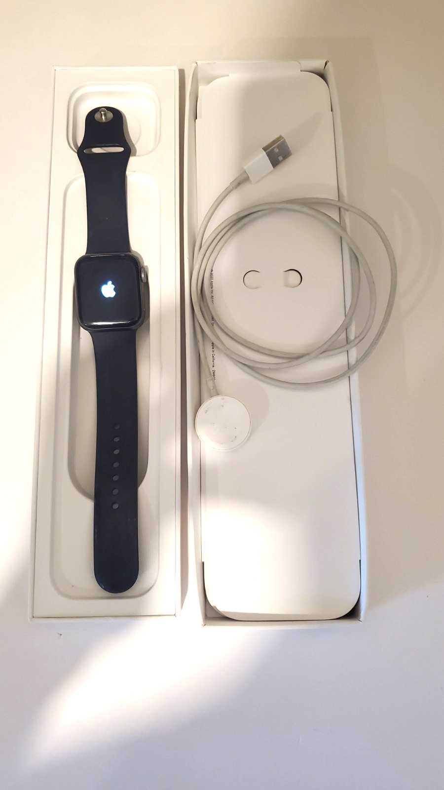 Used Apple Watch Series 4 40mm GPS LTE Navy Blue