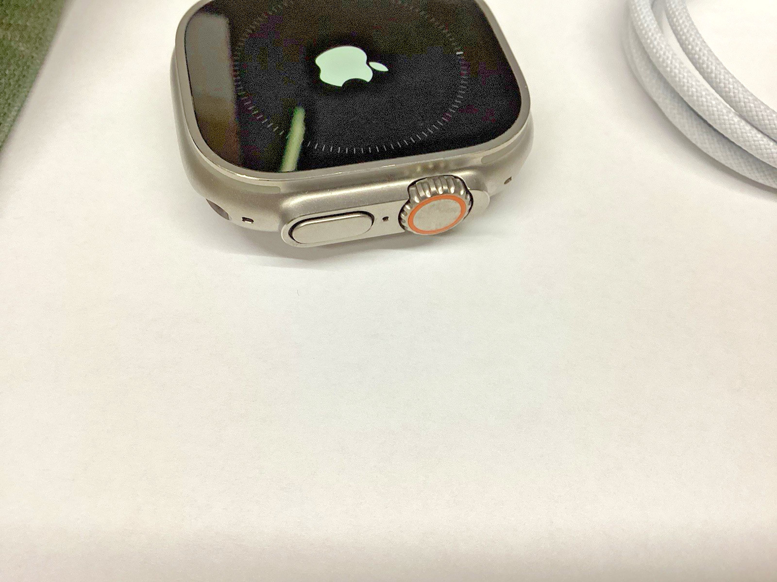 Apple Watch Ultra A2622 (1st Gen) 49mm Titanium Cellular 95% batt