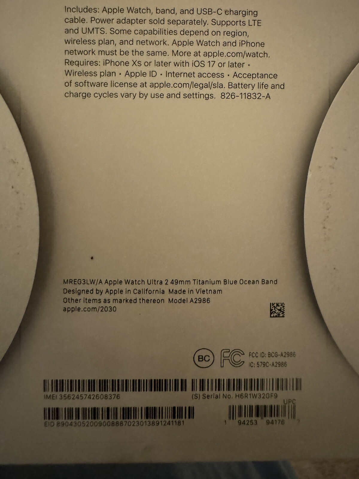Apple Watch Ultra 2 49mm Titanium Case with Ocean Band