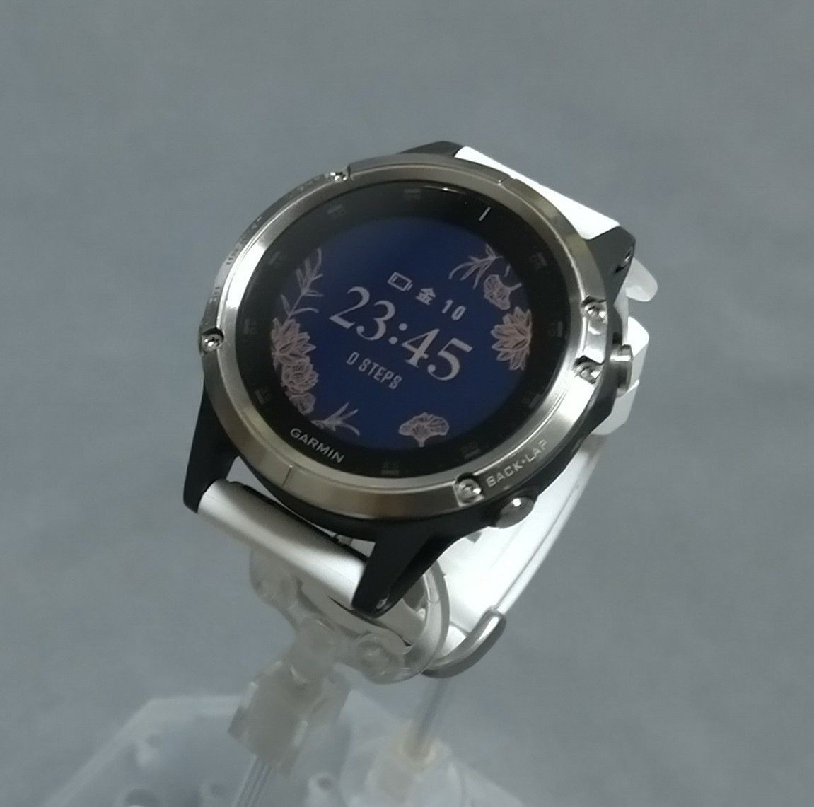 GARMIN fenix 5 PLUS Smartwatch Green Titanium Case GPS Sport Watch Used