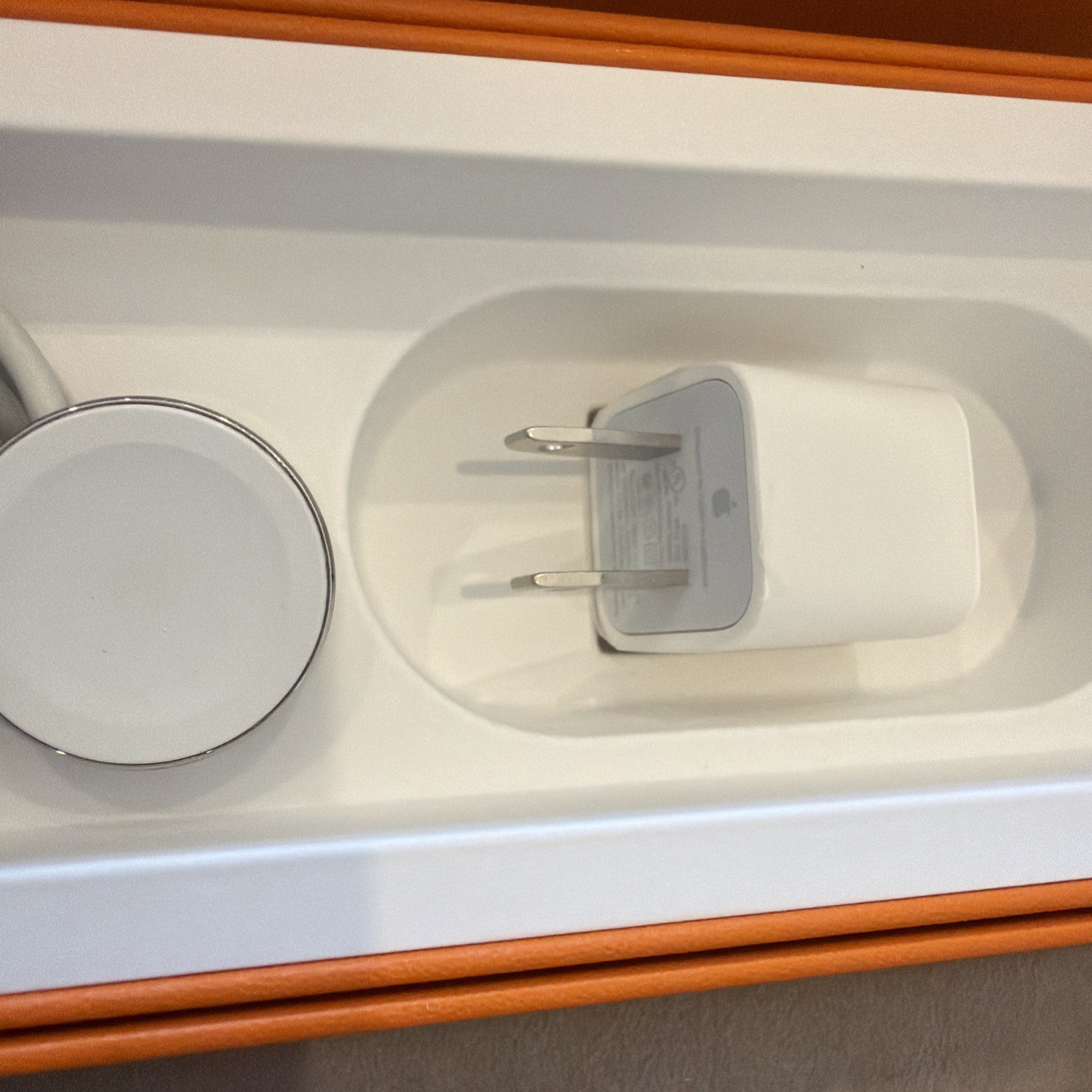 Hermès Apple Watch Series 4 44mm Stainless Steel GPS +Cellular +2 Leather Bands