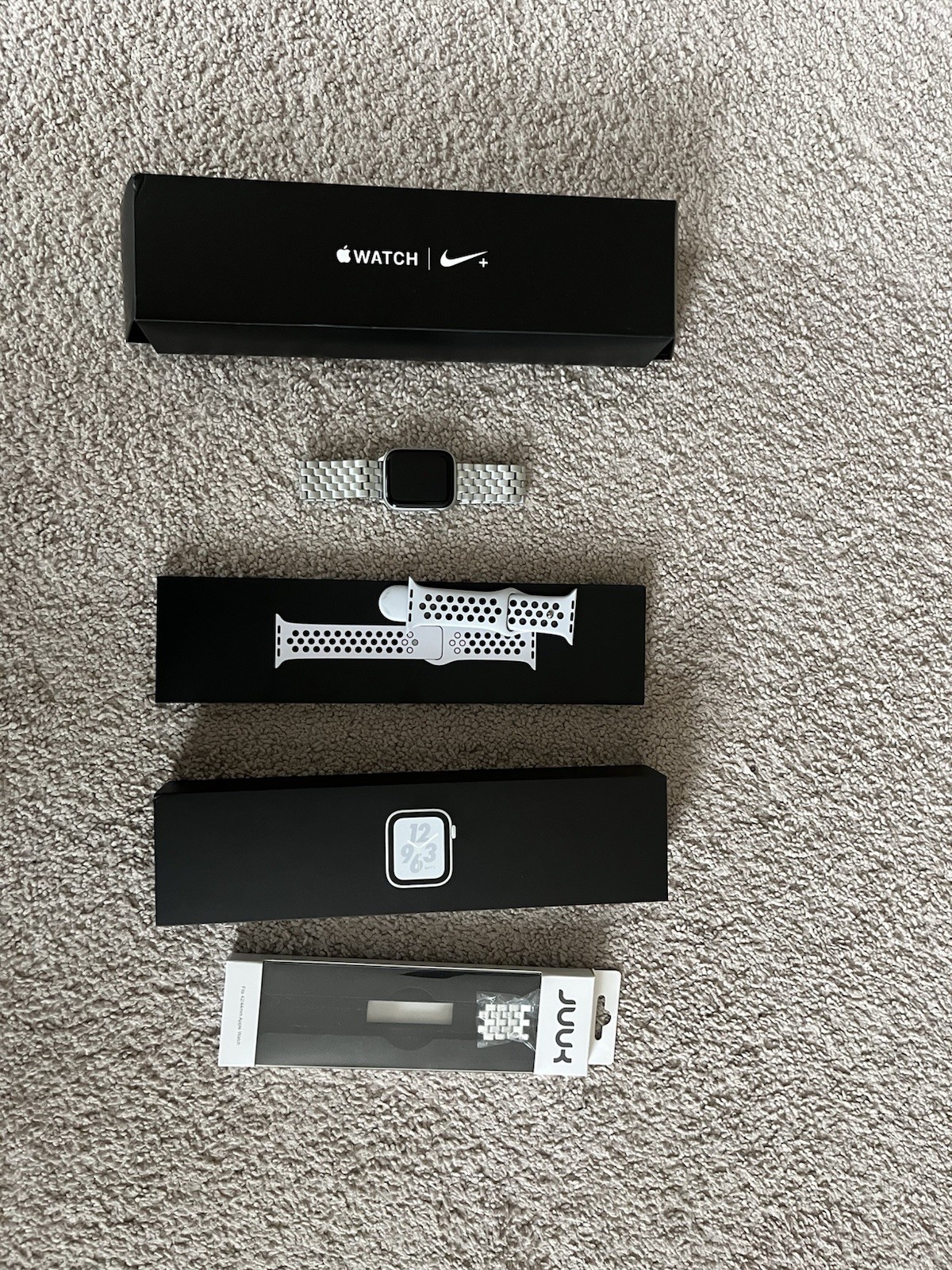 Apple Watch Nike+ Series 4 (GPS + Cellular) 44mm – Bundle