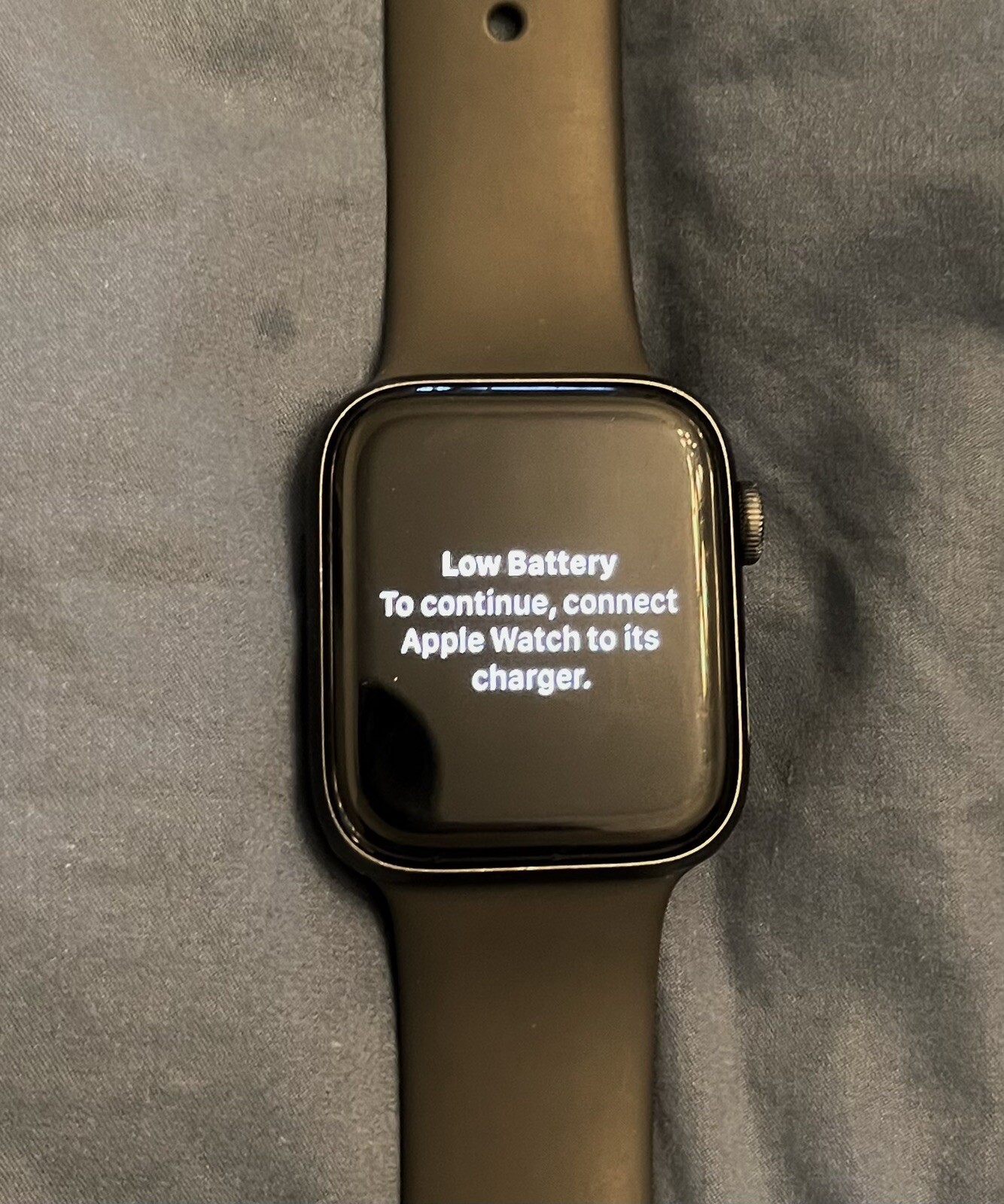 Apple Watch Series 5 44mm Space Gray Aluminium Case with Black Sport Band – S/M