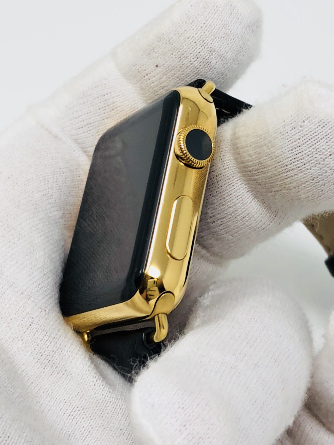 24K Gold 42MM Apple Watch SERIES 2 with Black Leather Band