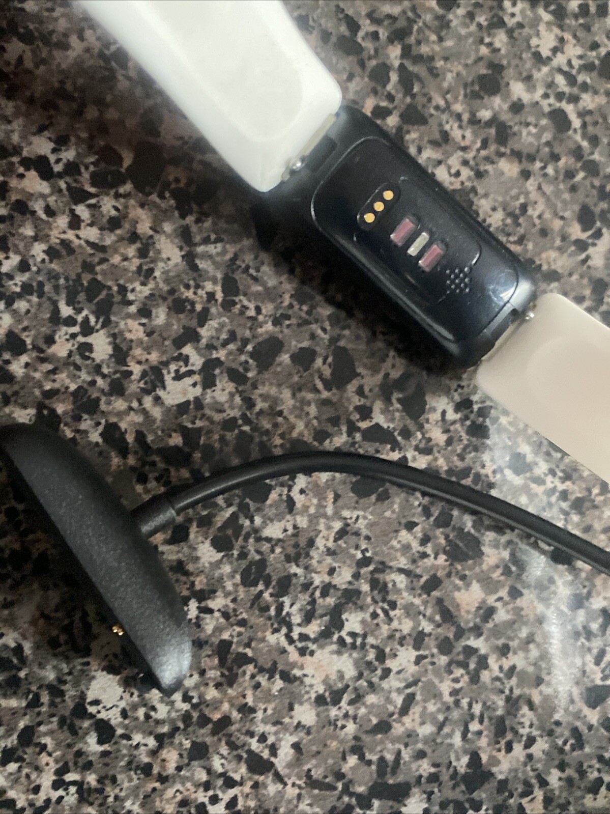 Fitbit Inspire 2 HR Display Mdl +CORD & BAND (band color May Vary)