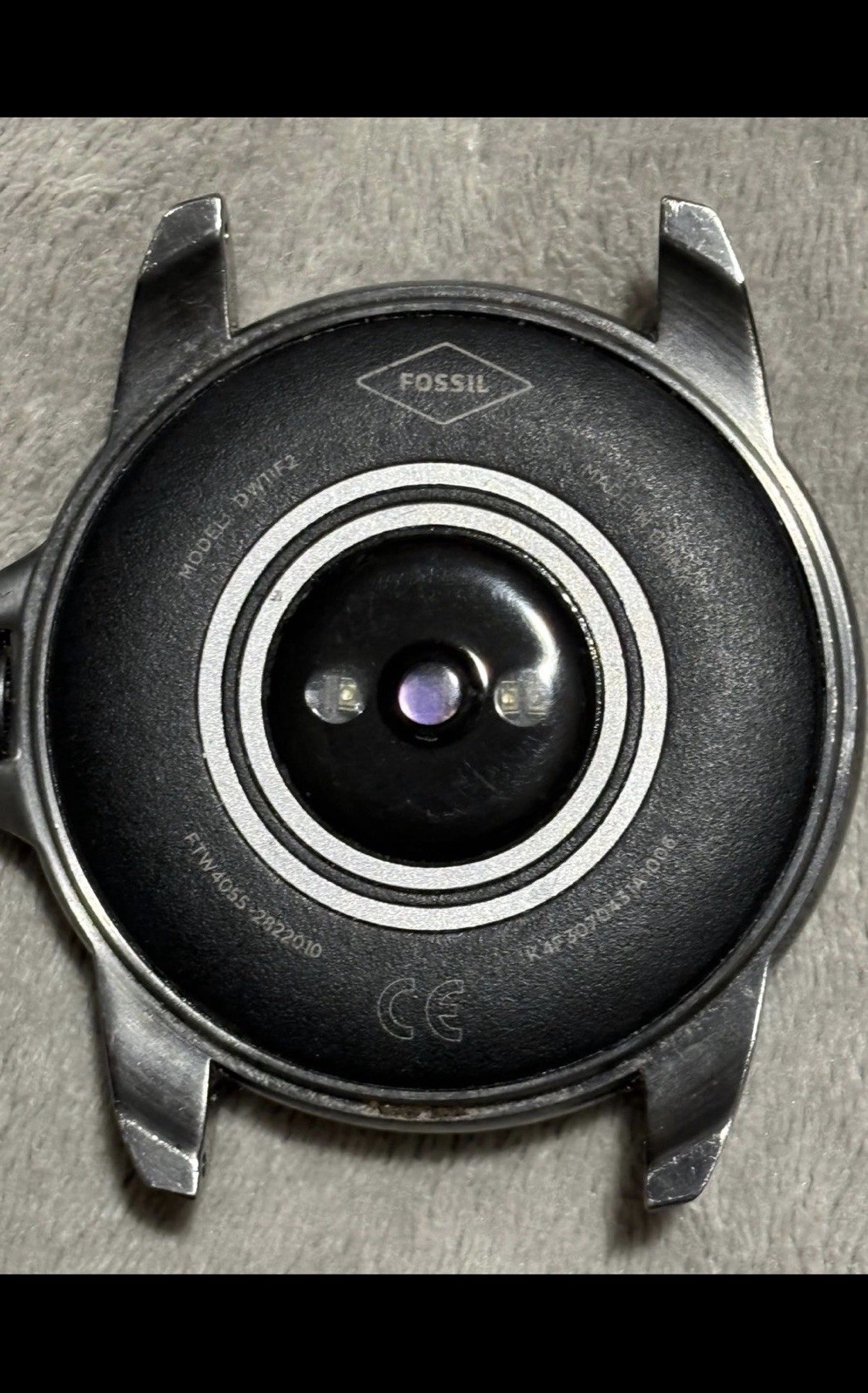 Fossil Smart Watch Case DW11F2 – Stainless Steel/Silver – Serial K4F3070A51A0106
