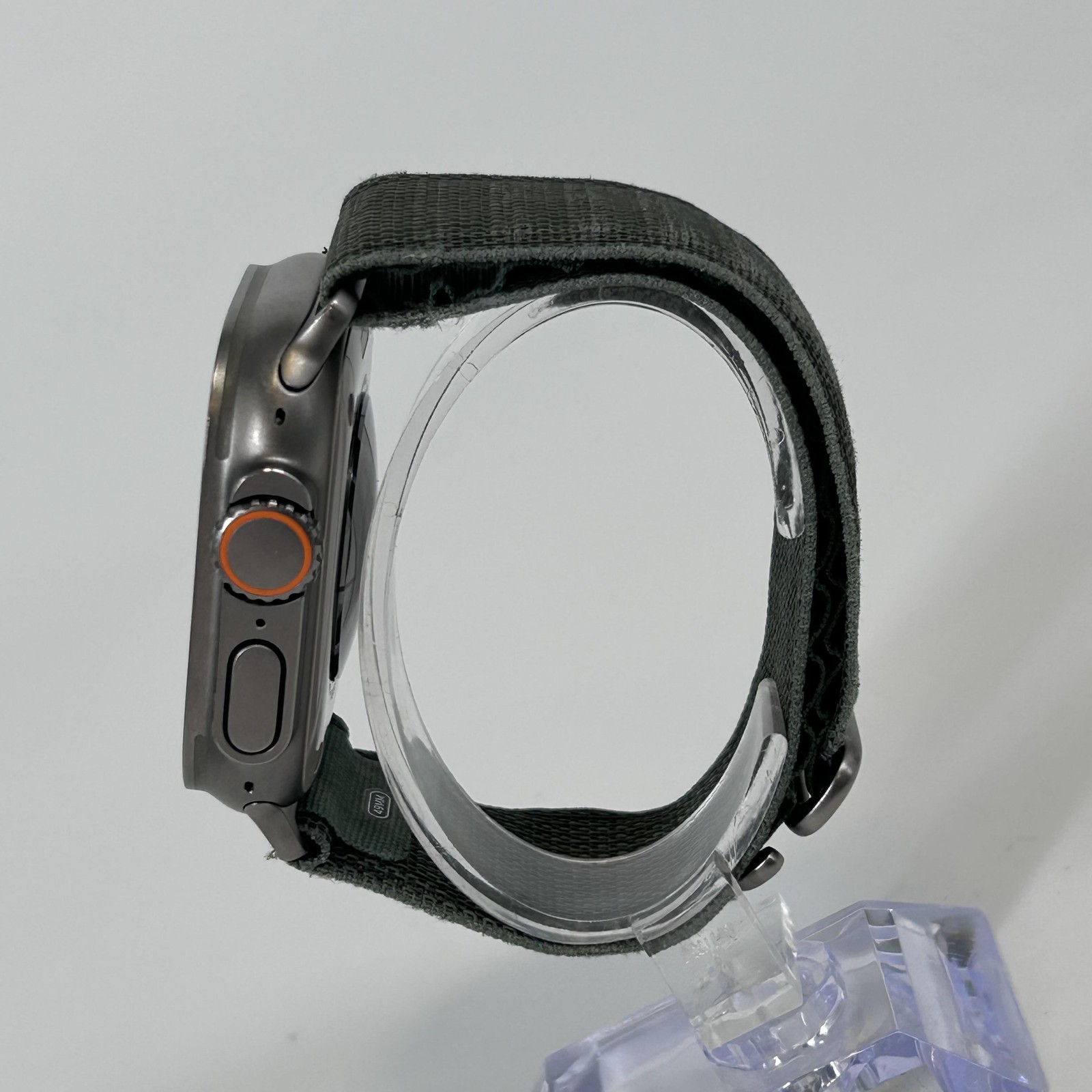 Apple Watch (Ultra) 49mm Titanium (LTE) w/ Green Alpine Loop – Very Good