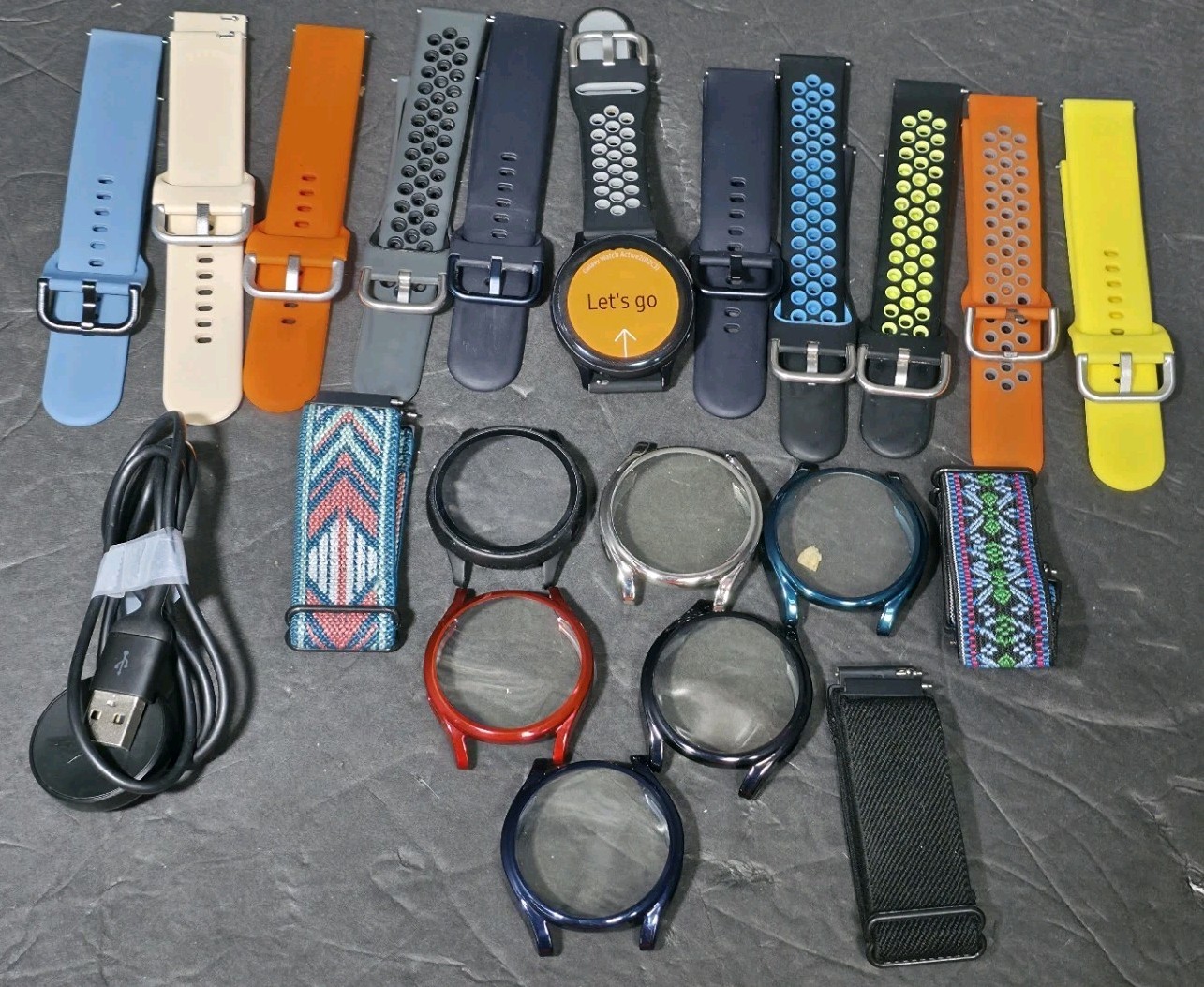 Samsung Galaxy Watch Active 2 SM-R830 40mm With Extra Bands And Covers