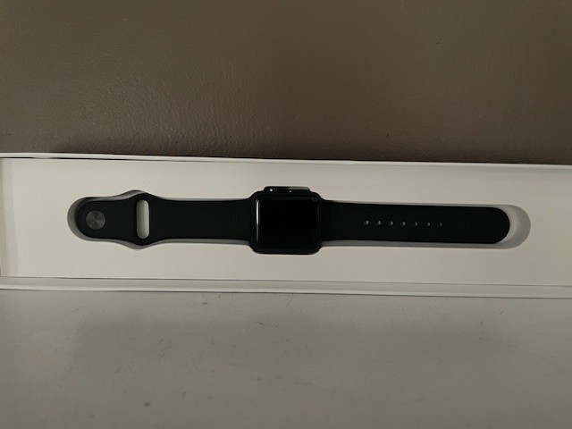 APPLE WATCH – SERIES 3 (GPS) – 38mm – 8gb – Black – EUC – FREE SHIP!!