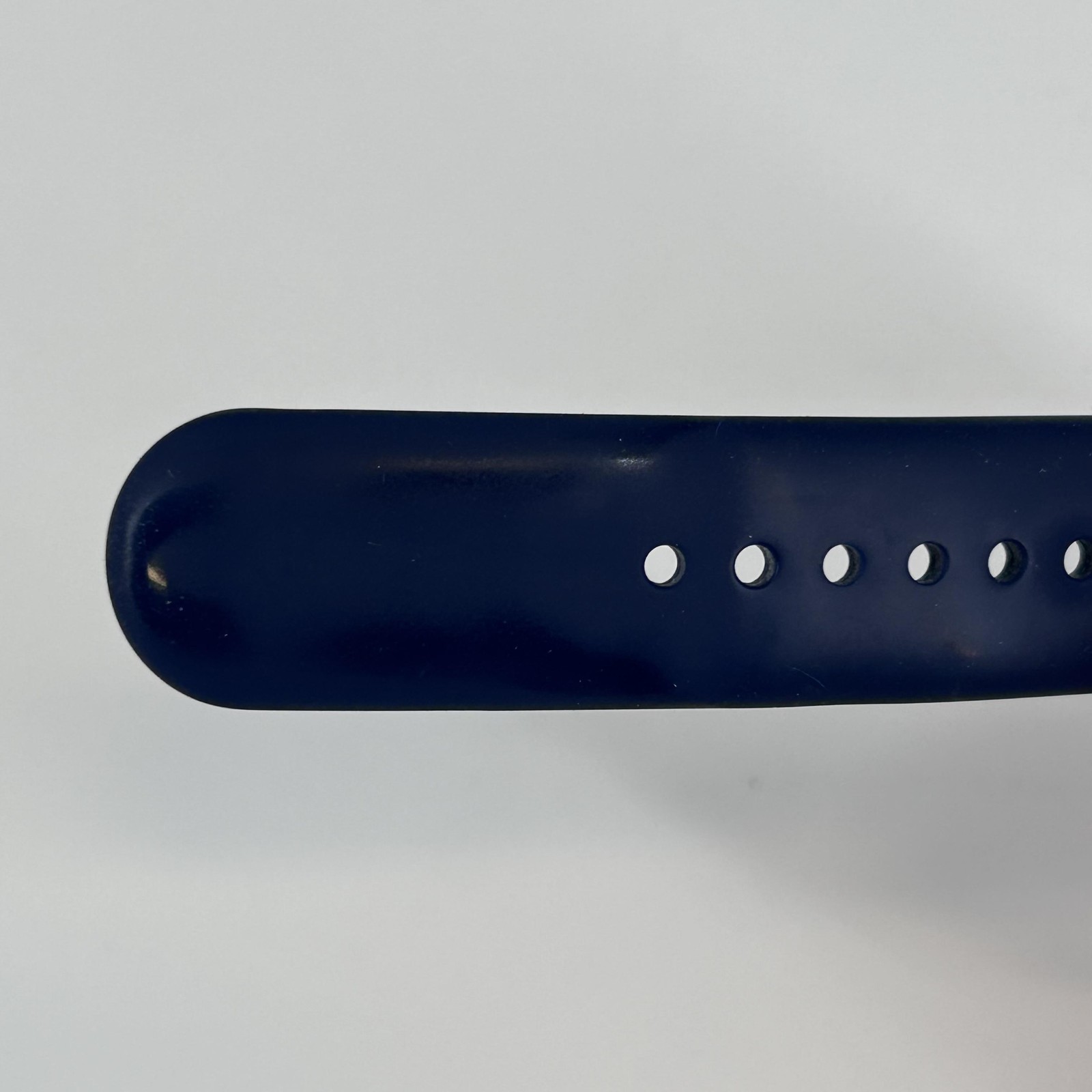 Apple Watch (Series 5) 44mm Black Aluminum (GPS) w/ Blue Sport – Fair
