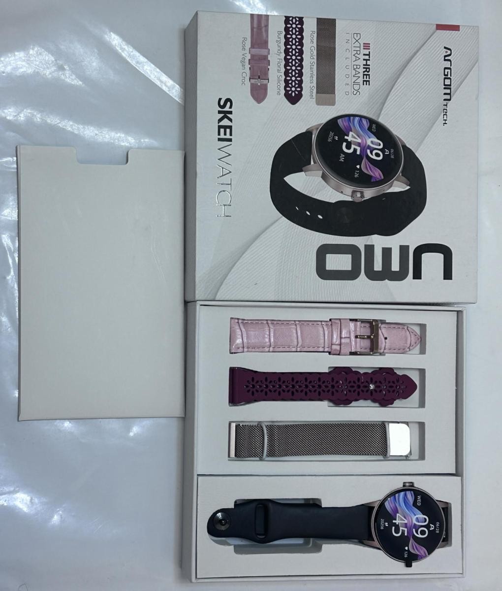 Argomtech Skeiwatch C30 Smartwatch with 3 Extrabands Included