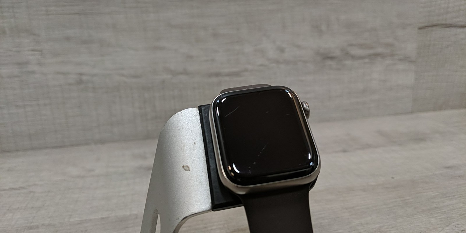Apple Watch Series 5 Edition Titanium Sport 44 MM GPS+Cellular