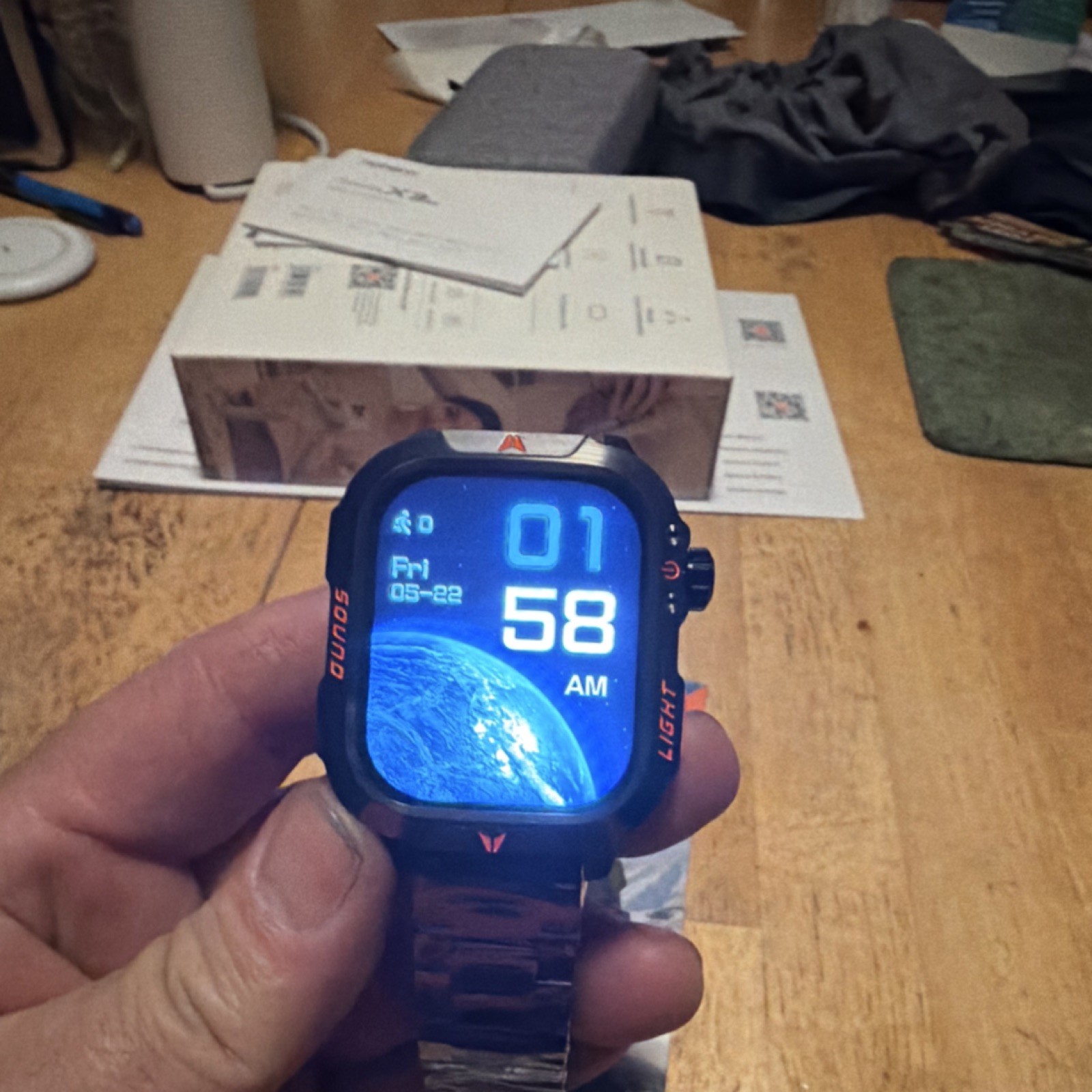 Smartwatch Black Metal Case Stainless Steel Band, Android and works with IOS
