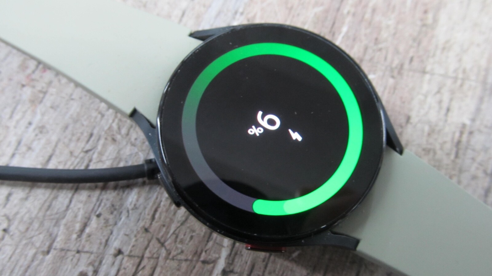 SAMSUNG Galaxy Watch 44mm SmartWatch *GPS 5 WiFi BLUETOOTH SM-R910 BUNDLE NICE
