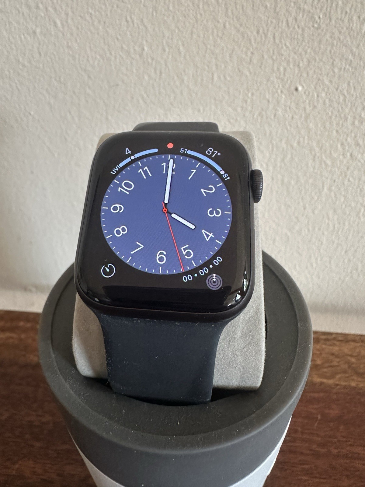 Apple Watch Series 6 44MM Aluminum Gray GPS WR-50M w/ Tactical Case, (2) Bands