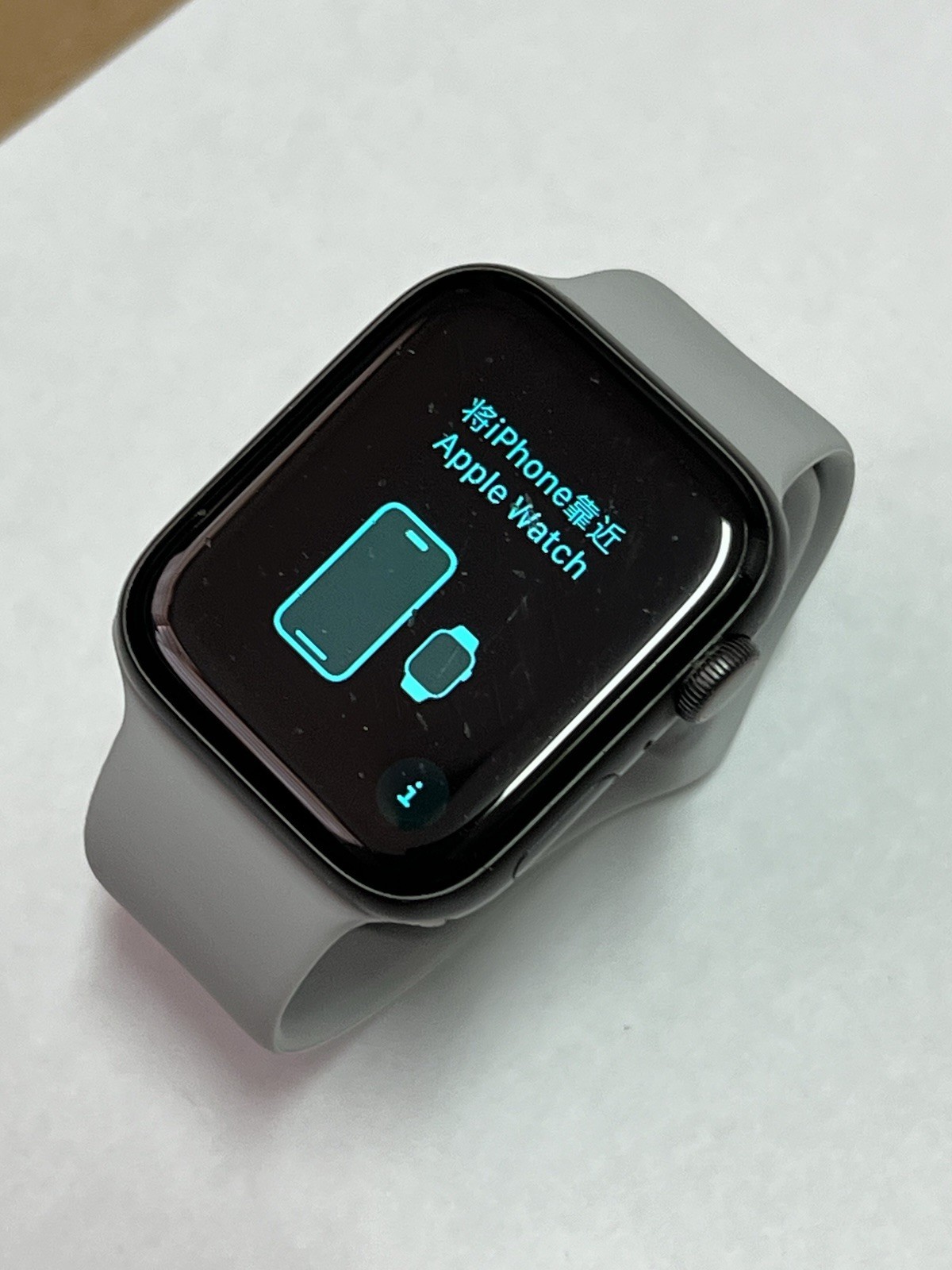 Apple Watch Series 5 44mm black Aluminum Case Sport Band GPS-LTE- burn