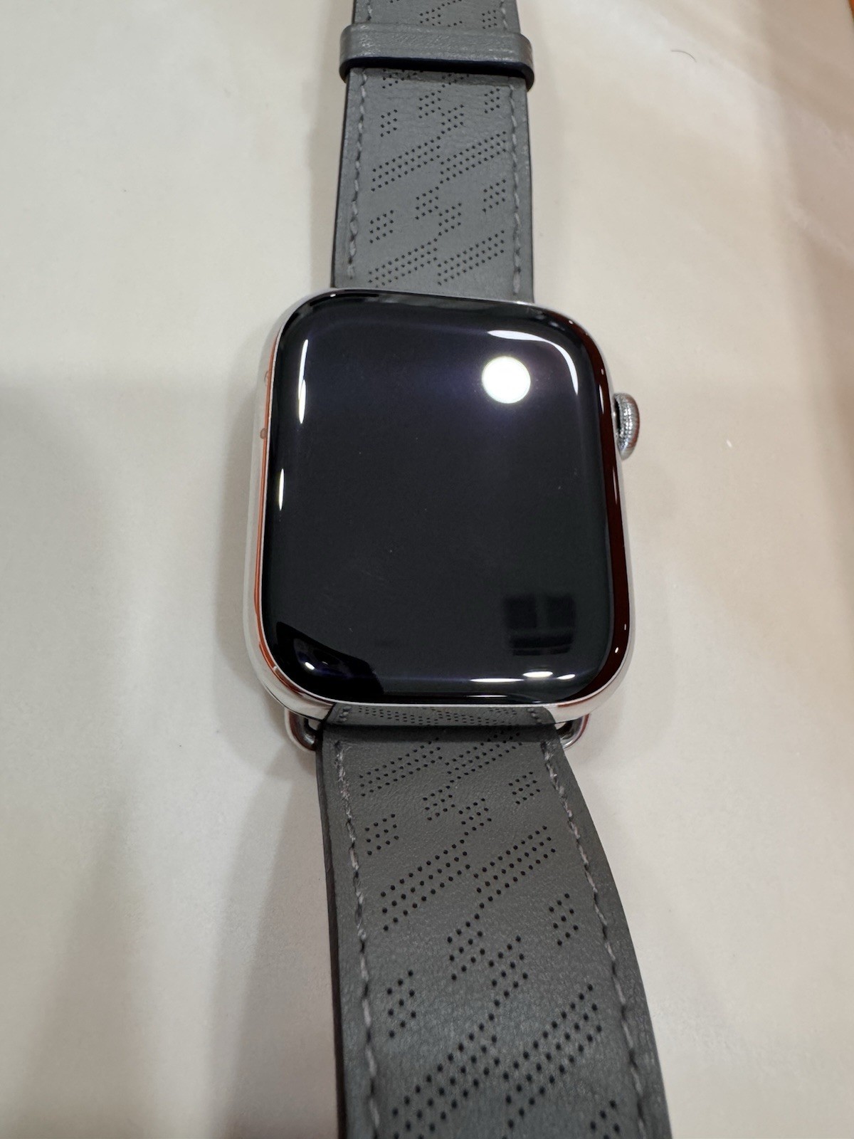 Apple Watch Hermès Series 8 45mm Silver Stainless Steel LTE 32GB Gray Leather