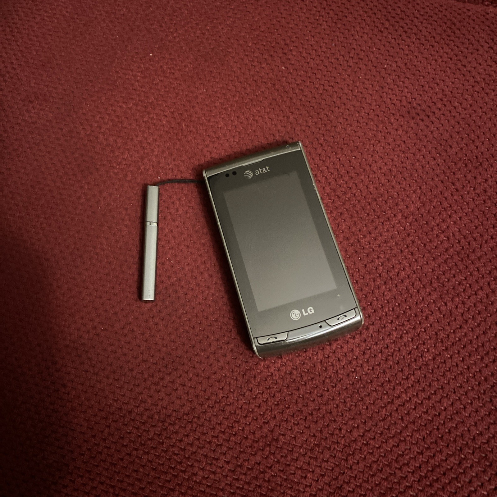 LG CT810 Incite Single SIM 128MB Silver Factory Unlocked 2G GSM