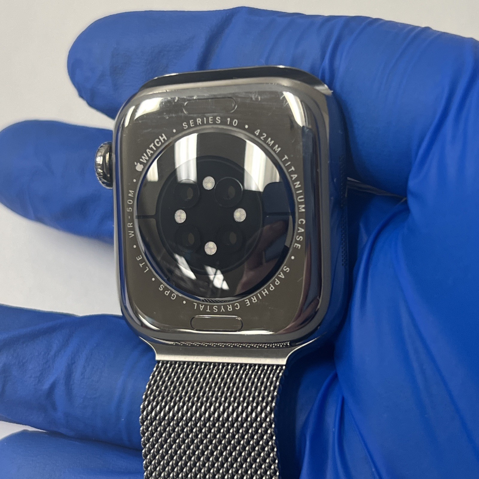 Apple Watch Series 10 GPS+LTE 42MM Natural Titanium Case & Milanese Loop – Great