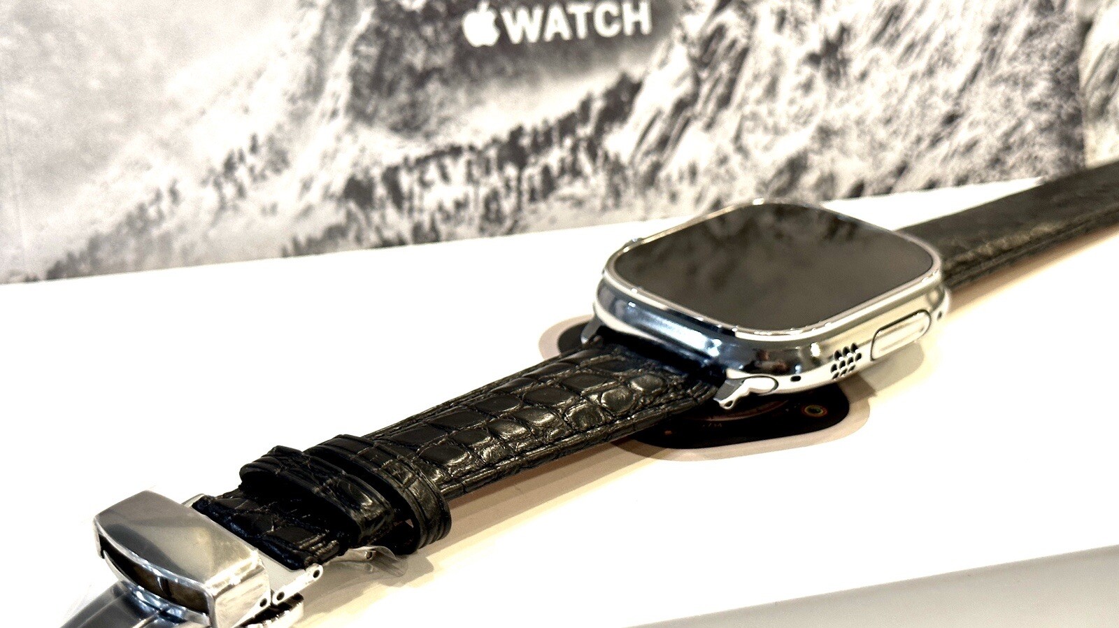 Apple Watch ULTRA 2 49mm Diamond POLISHED Titanium Black Alligator Band Custom