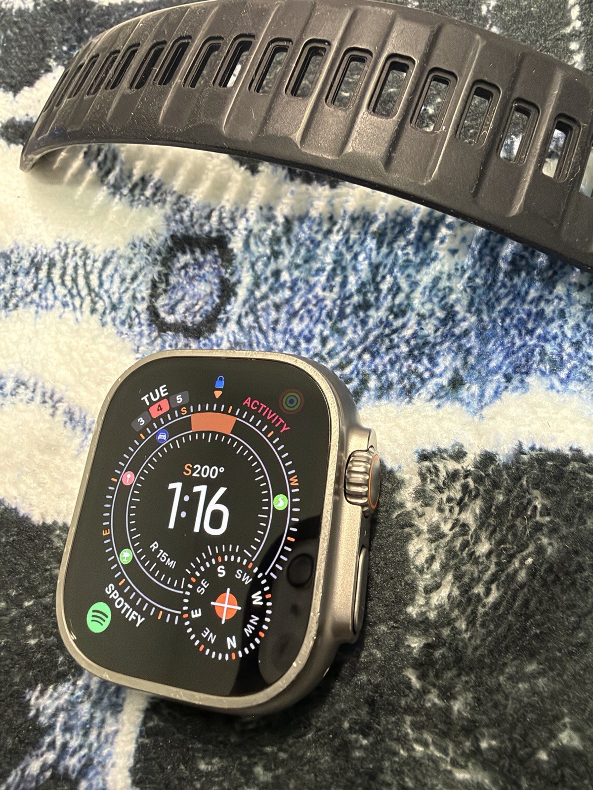 Apple Watch Ultra 2 49mm Unlocked Silver Titanium