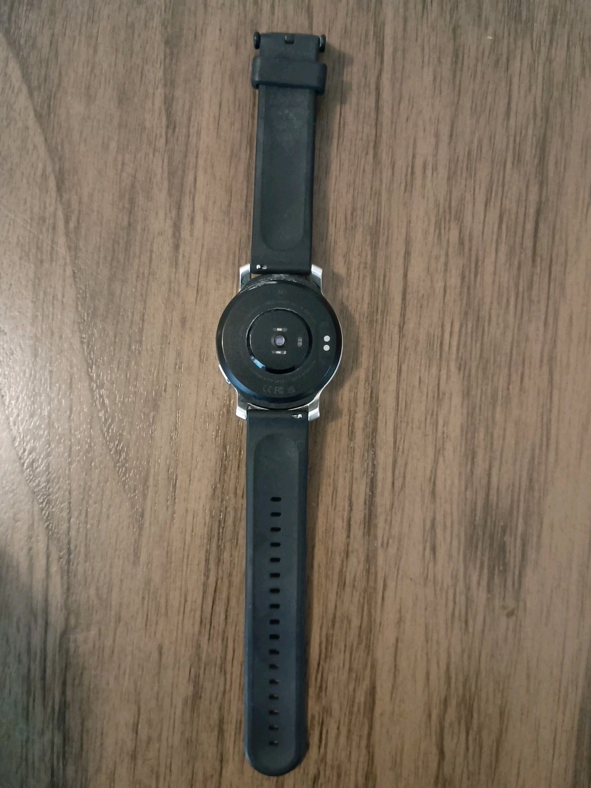 Motorola Moto Watch 100 42mm Smartwatch with GPS SpO2 Heart Rate Black FOR PARTS