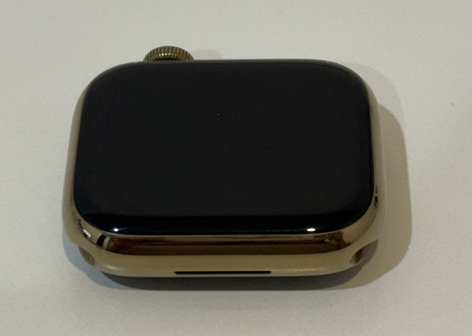 Apple Watch Series 8 41MM GPS + Cellular (Unlocked) Gold Stainless Steel A2772
