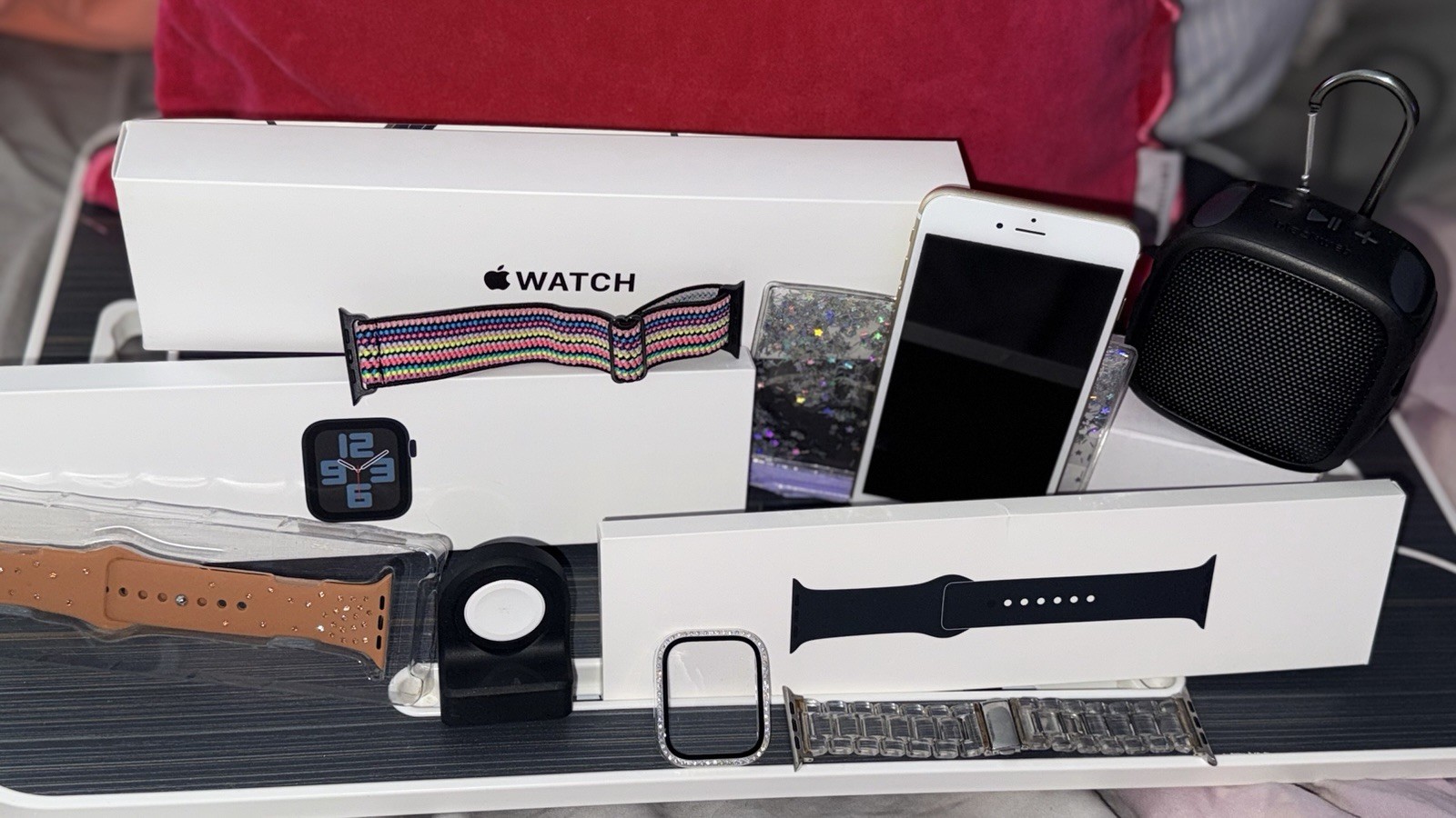 Apple Watch SE (2nd Generation) 44mm GPS Cellular Black Aluminum Smartwatch