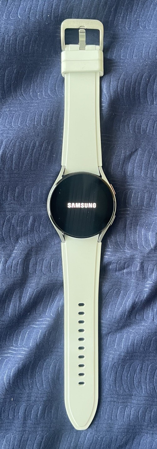 Samsung Galaxy Watch4 SM-R860 40mm Aluminum Case with Sport Band – Silver…