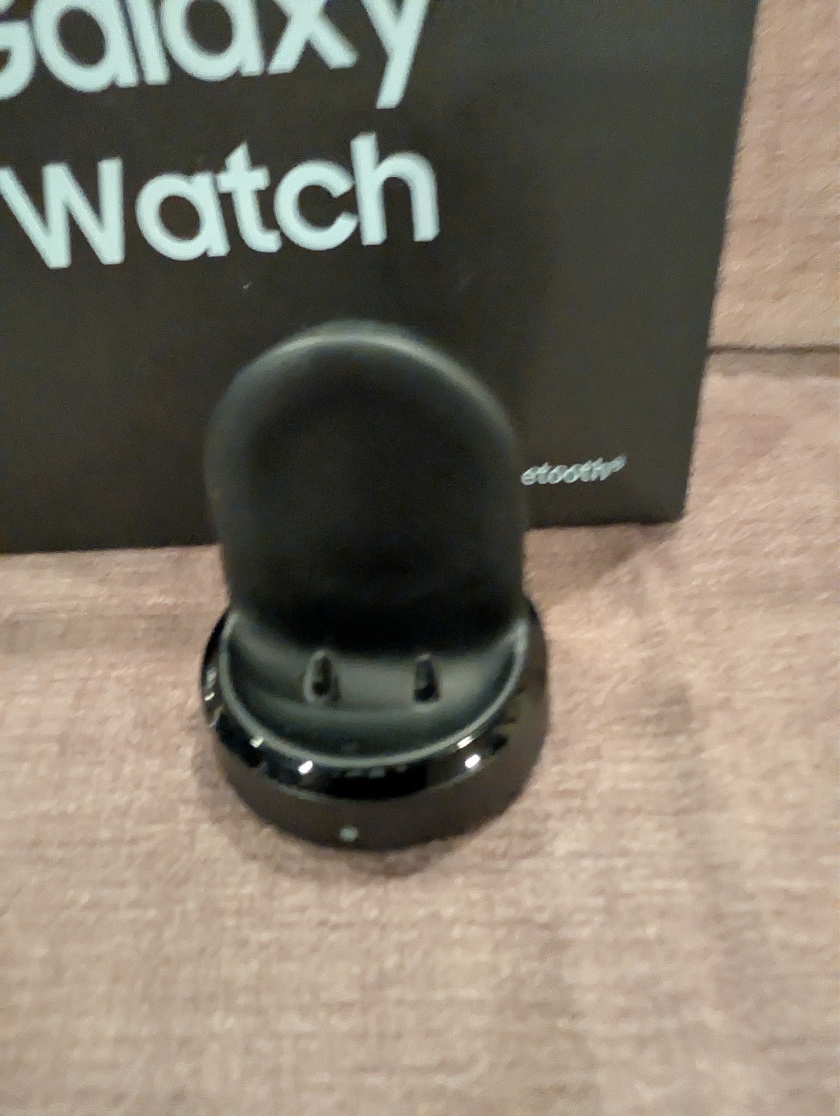 Samsung Galaxy SM-R810 Smartwatch 42mm Stainless Steel – Rose Gold + Extras!
